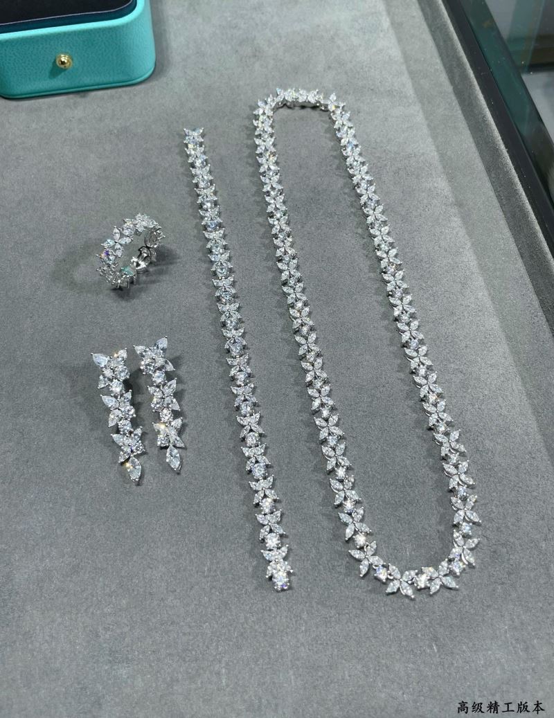 T*f*ny necklaces